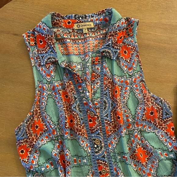 Darling Sleeveless Floral Summer Top by Democracy - Picture 5 of 11